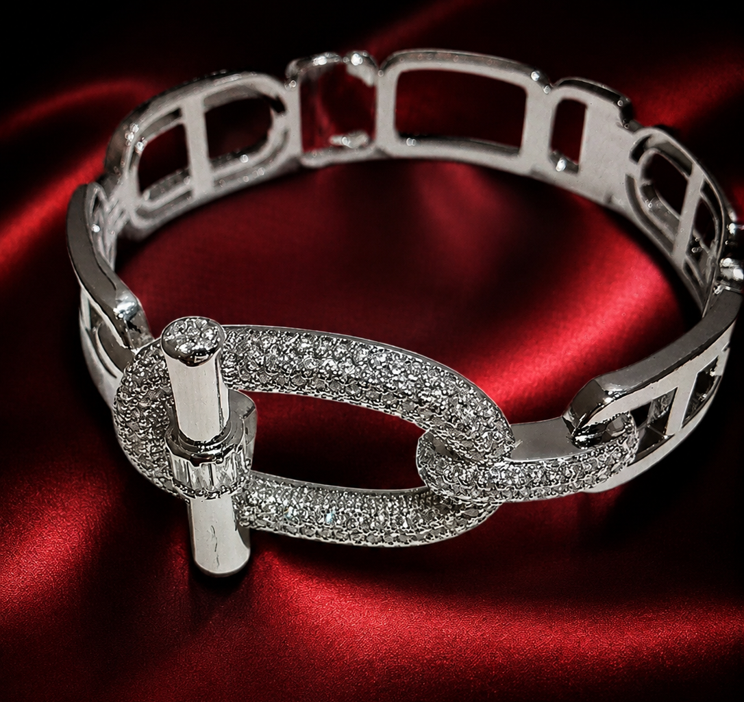 Kinky Silver & Rhinestone Buckle Bracelet