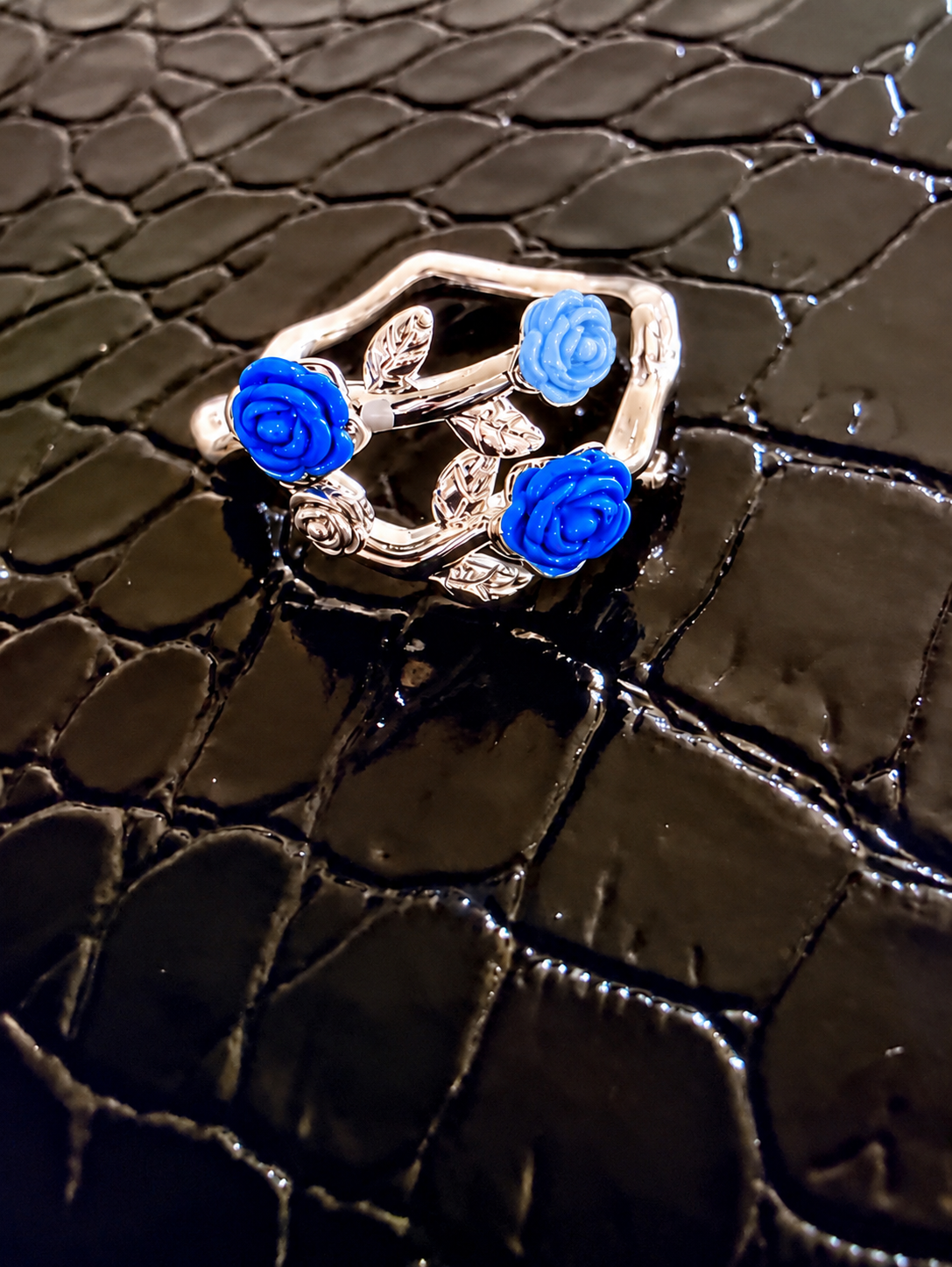 2 Blue Rose Ring