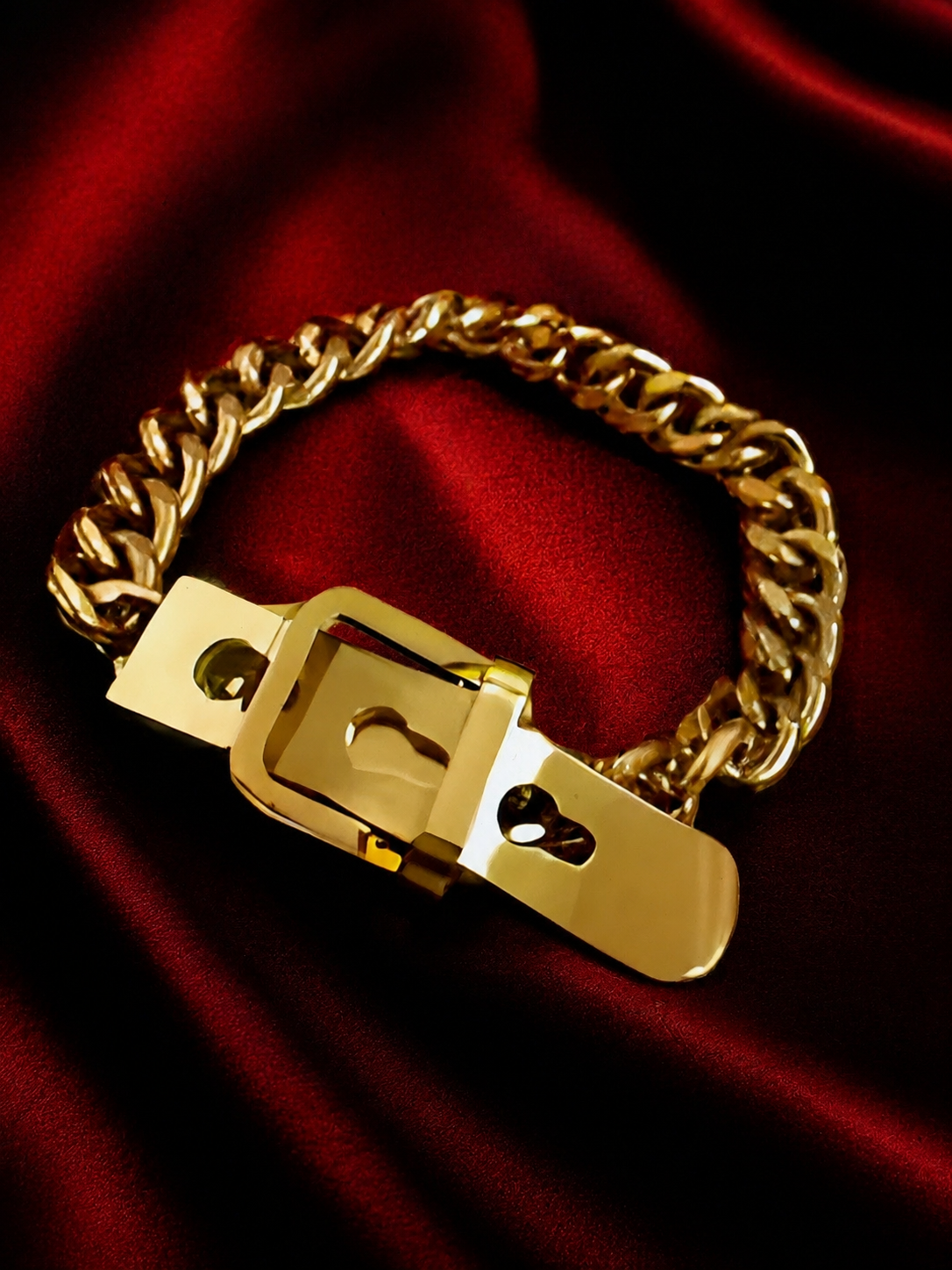 Gold Buckle Bracelet