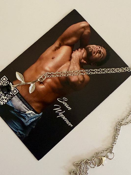 Black Sean Rose Limited Necklace