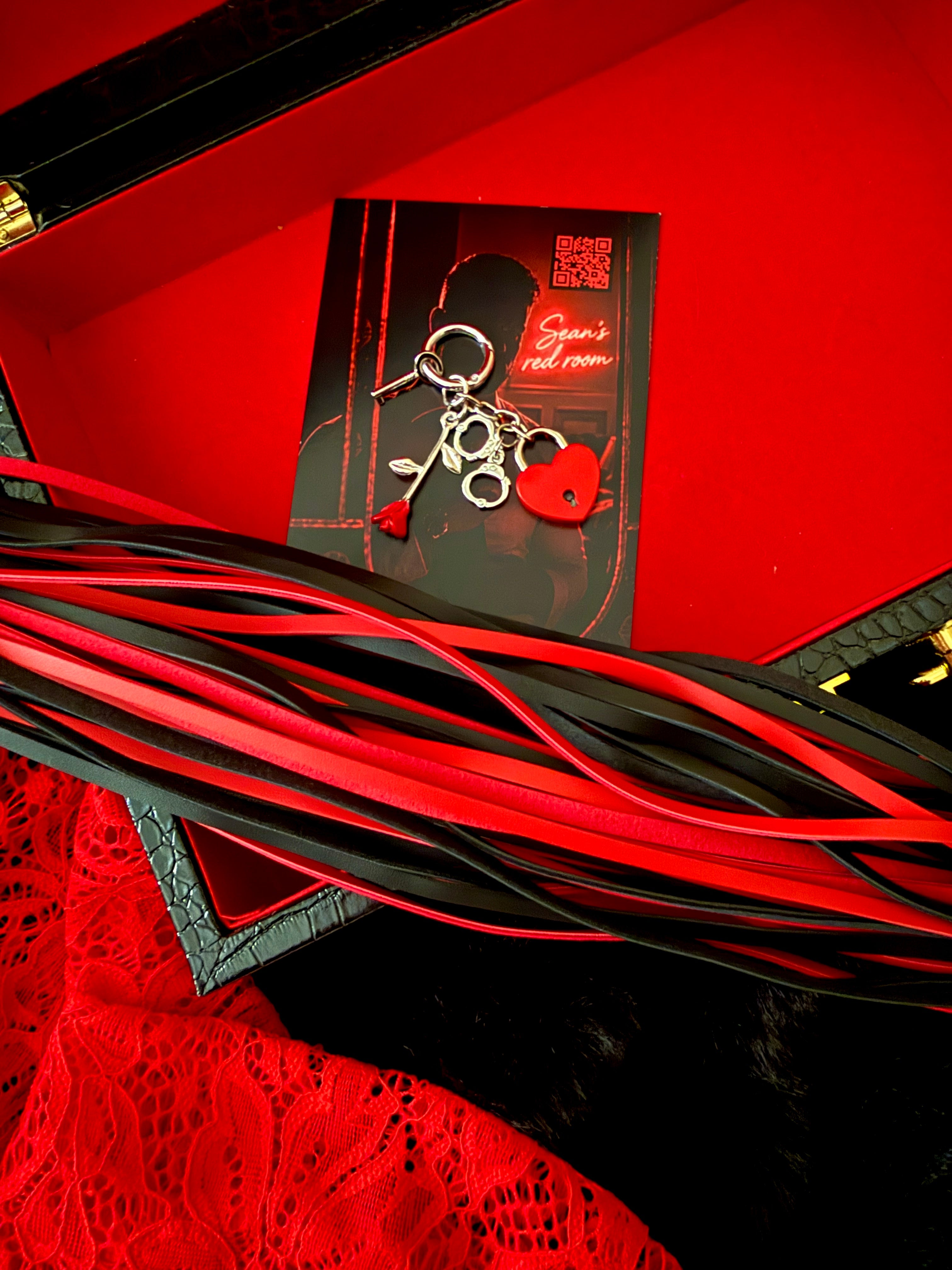 Red Sean Rose Lock Keychain
