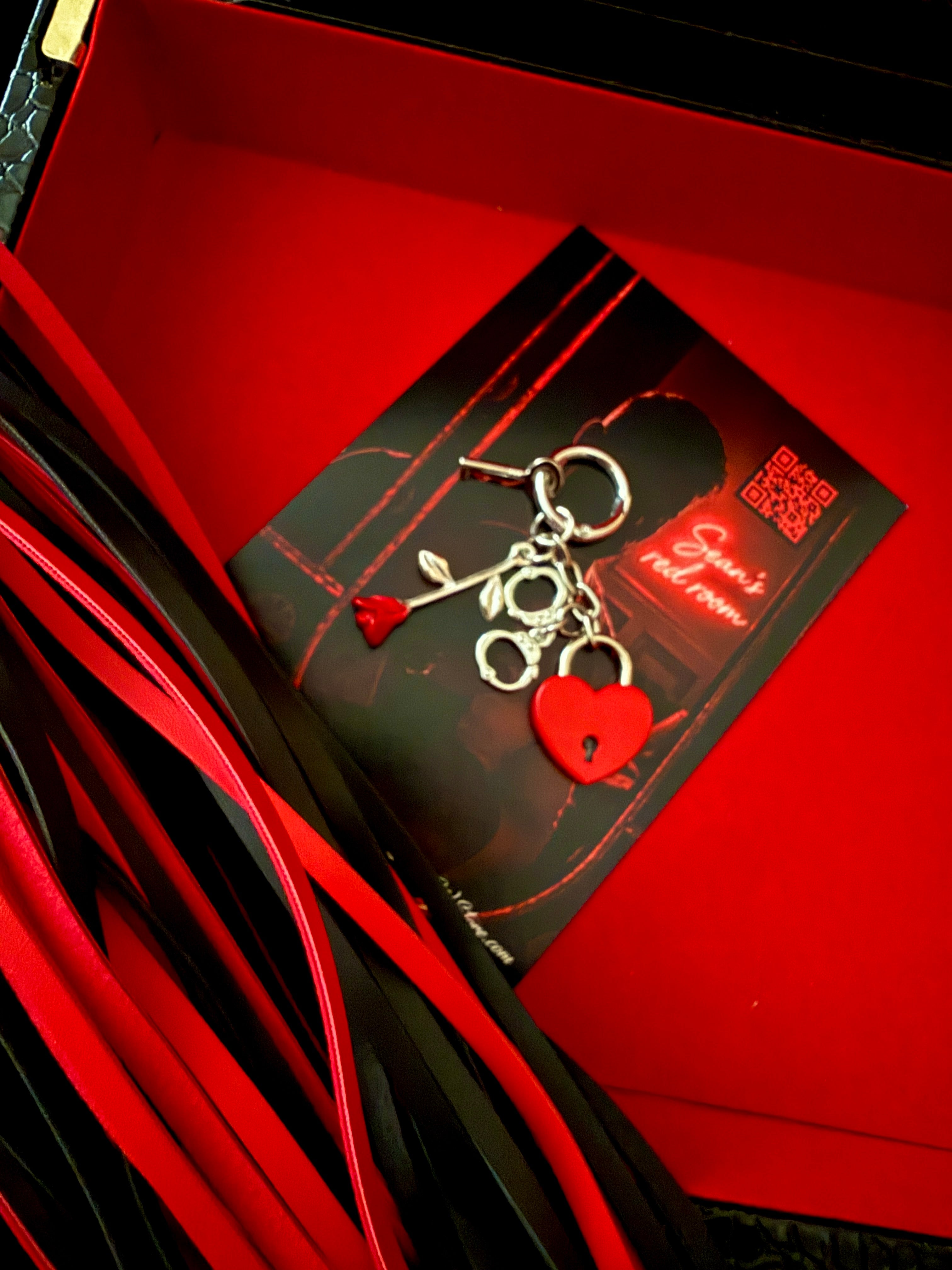 Red Sean Rose Lock Keychain