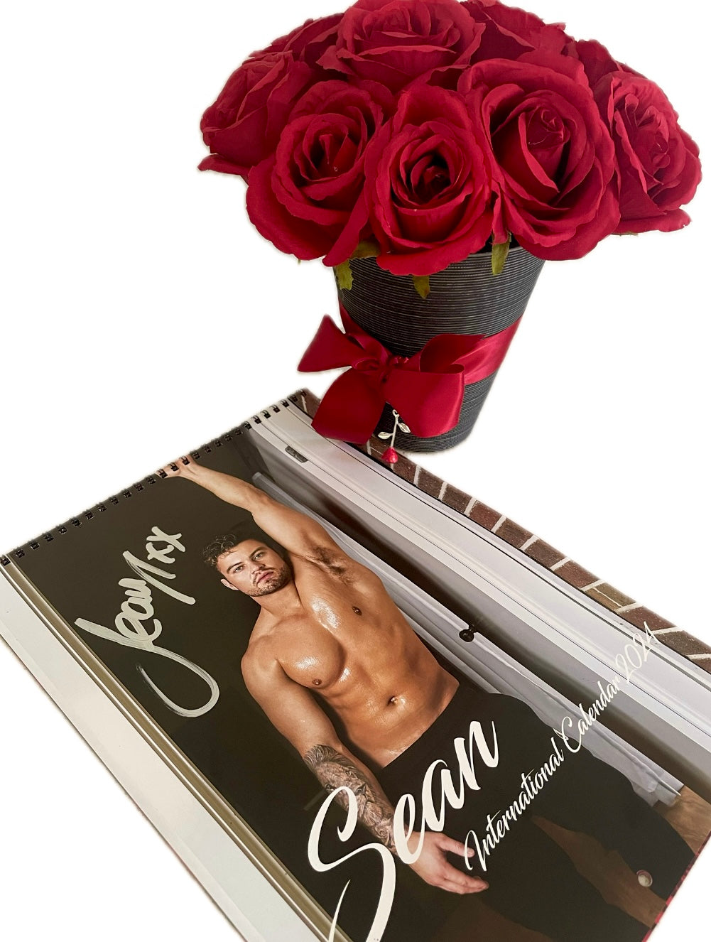 12 Red Roses Set with Calendar