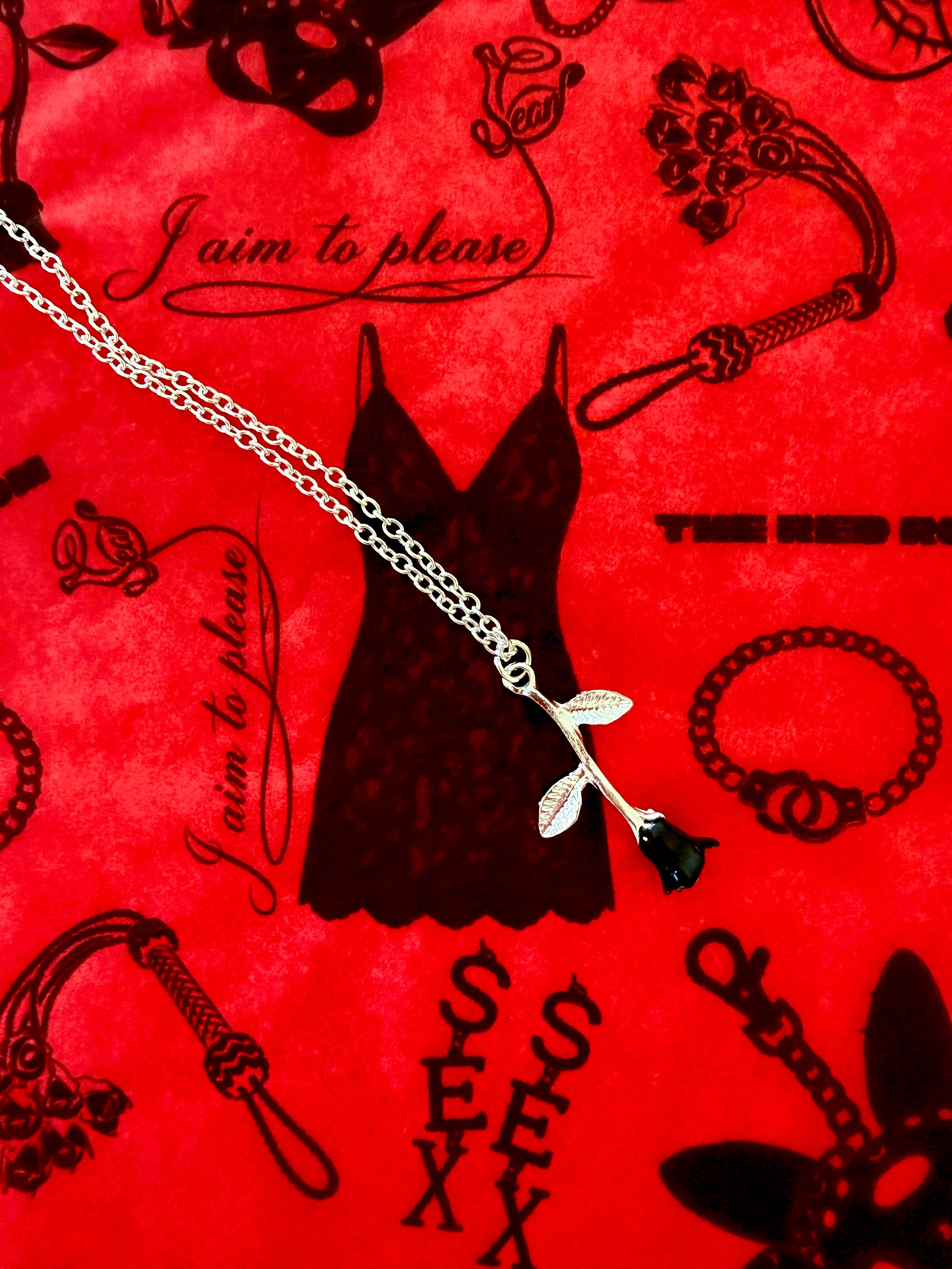 Black Sean Rose  Necklace