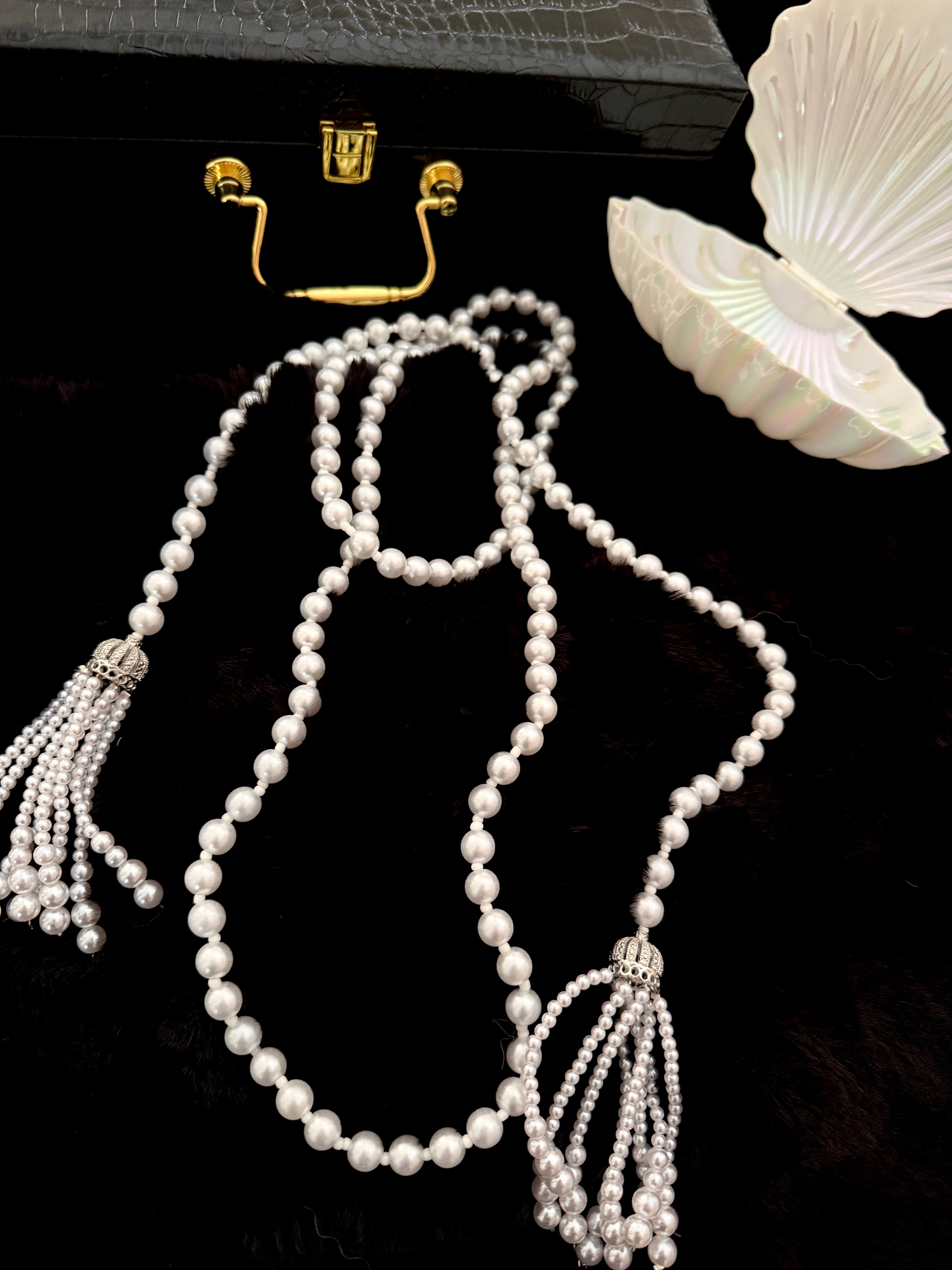 Long Kinky Pearl Necklace